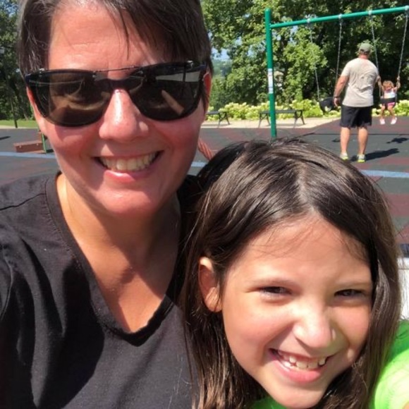 Meet your Posher, Lisa - Picture 1 of 1